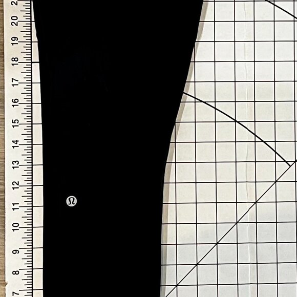 Lululemon Align Cropped Leggings - Picture 1 of 3